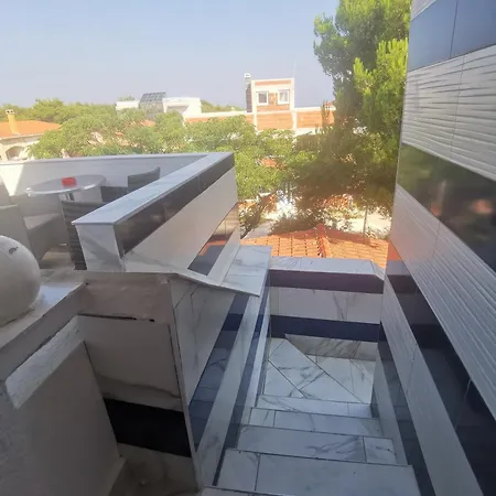 Serenity Escape 4 Couples * فير